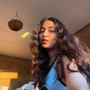 Meet your Posher, Jaya